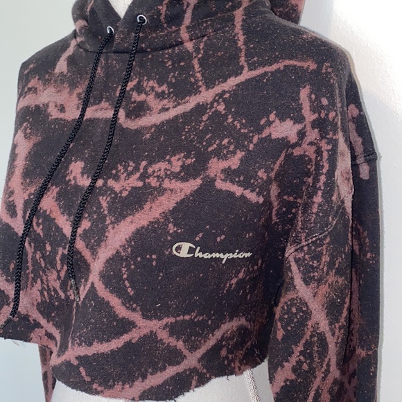 Champion Cropped Hoodie - Picture 2 of 2